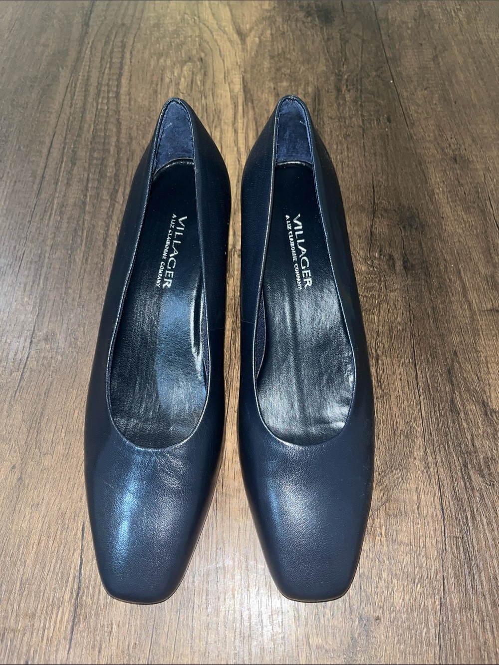 Villager Navy Leather Square-Toe Heels size 8